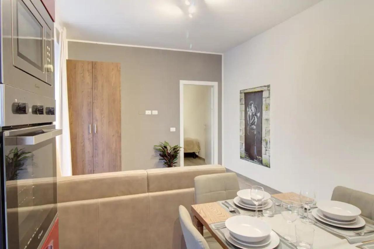 Milanrentals - Dalia Apartment Bagian luar foto